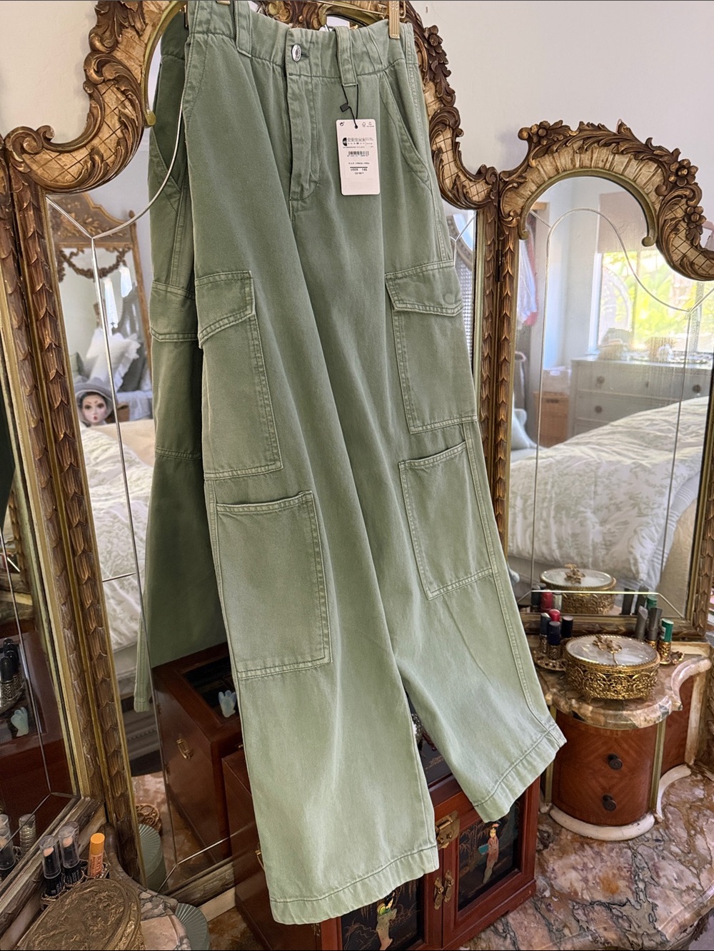 Desigual Wide-Leg Cargo Trousers in Sage